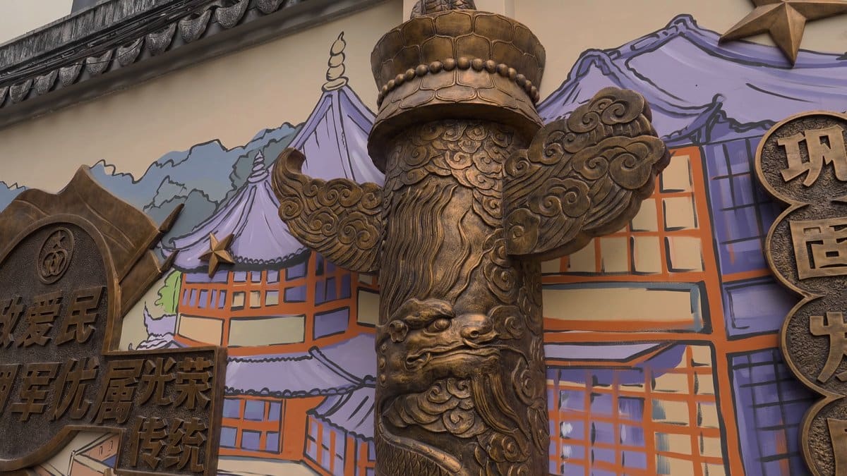 Dragon column bronze relief mural