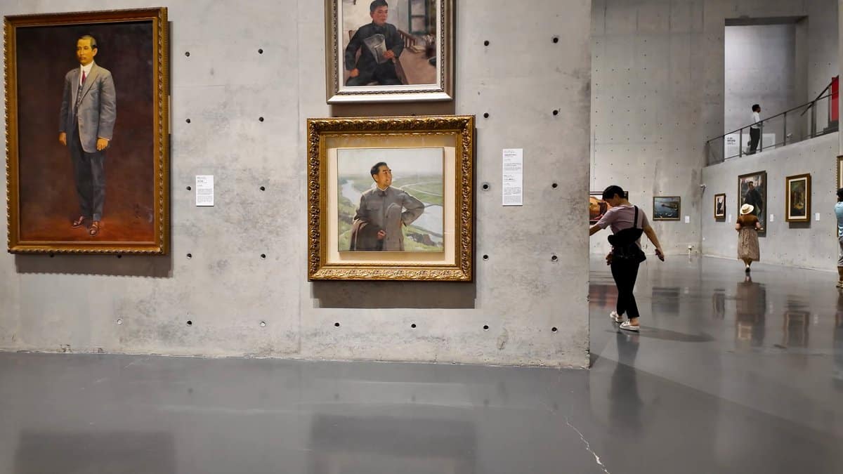 Gallery corner with full-length portrait