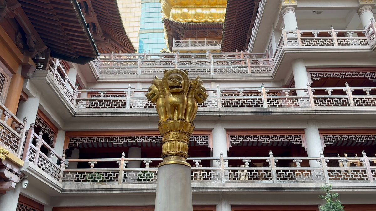 Looking up gilded galleries
