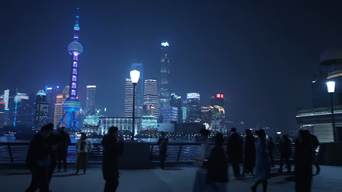 Oriental Pearl from Bund promenade