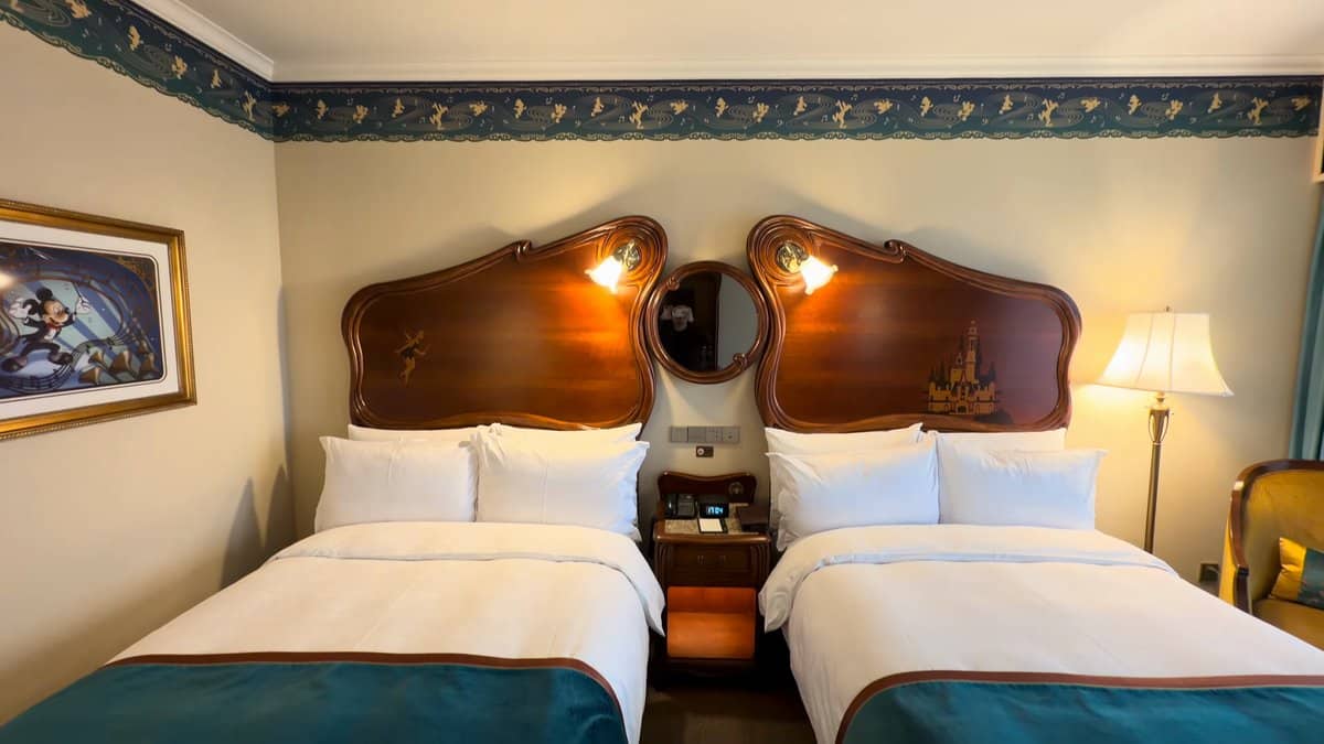 Painted frieze above the beds