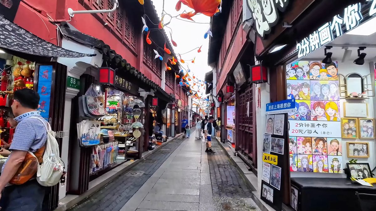 Souvenir shops lining the old lane