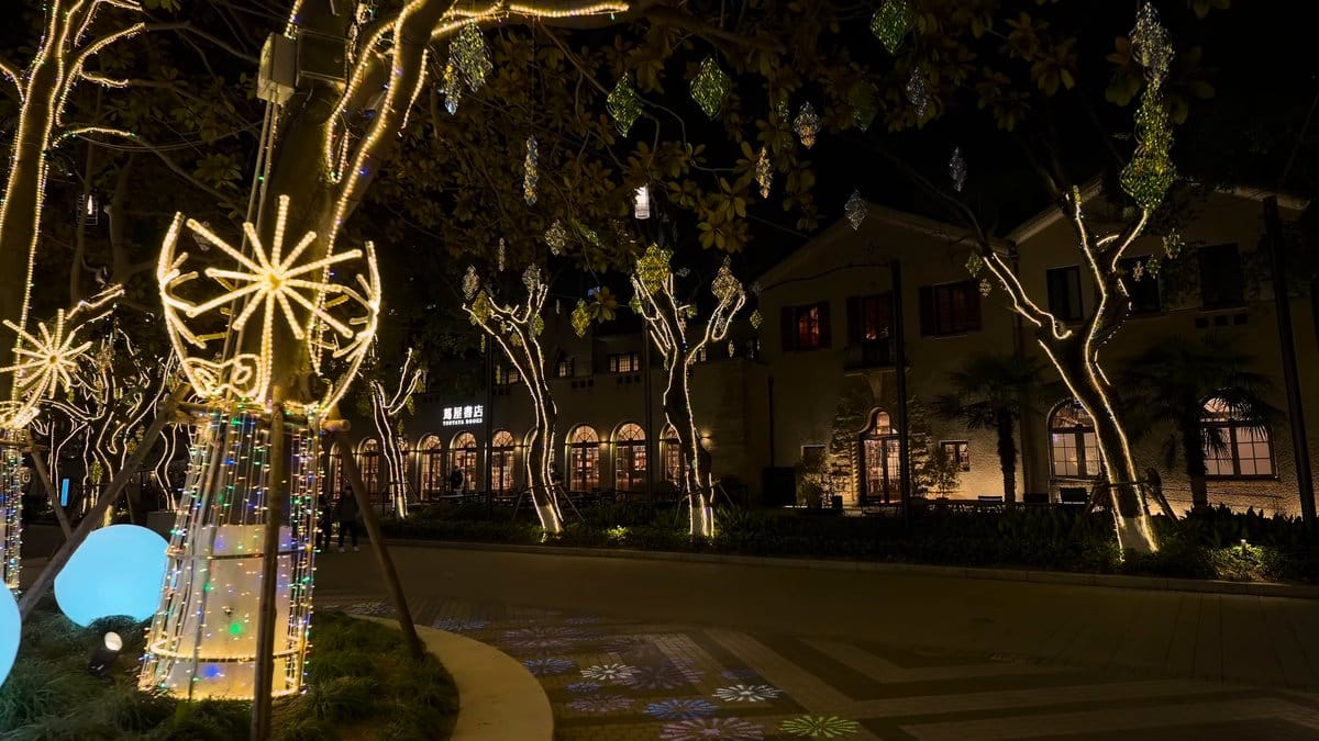 Starburst light sculpture on the lawn