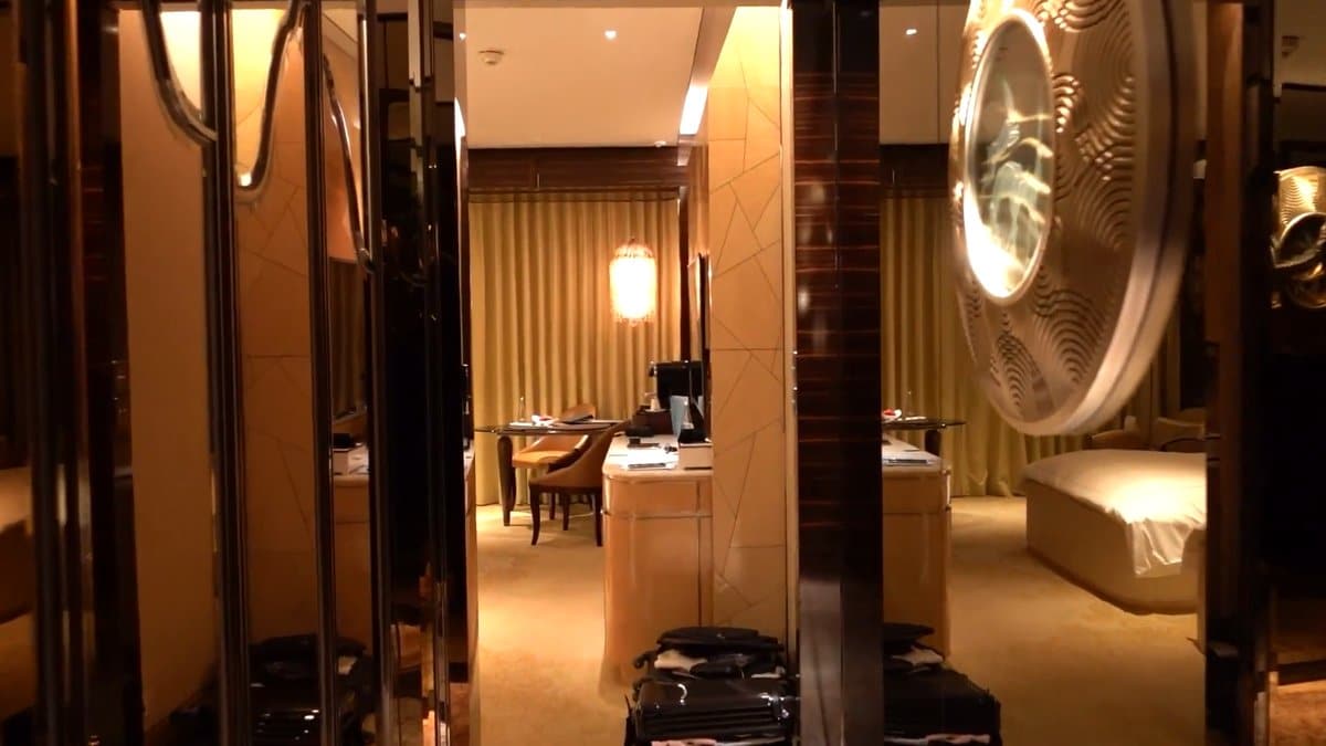 The entry looking back toward the door, the