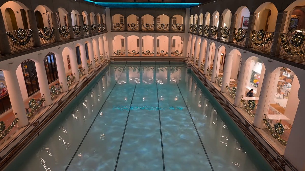 The pool from the opposite corner above, the