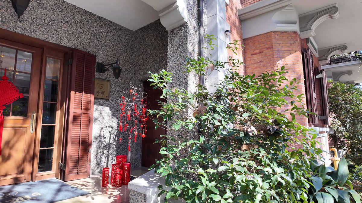 The same doorway from the side, a red