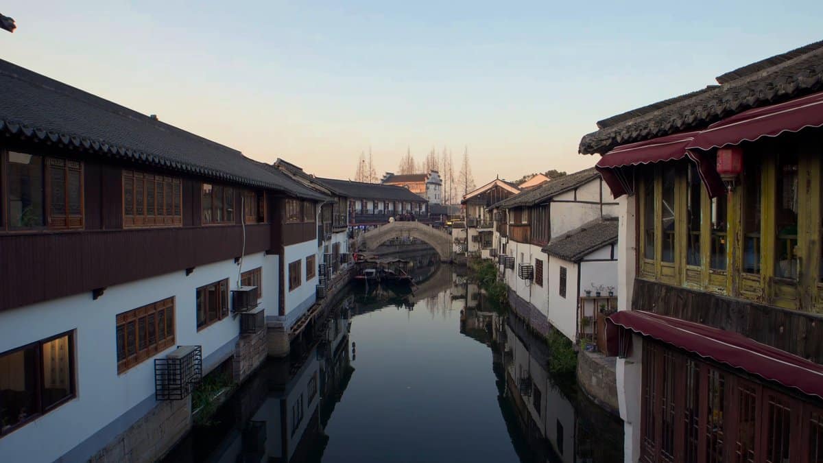 Canal at dusk with galleries