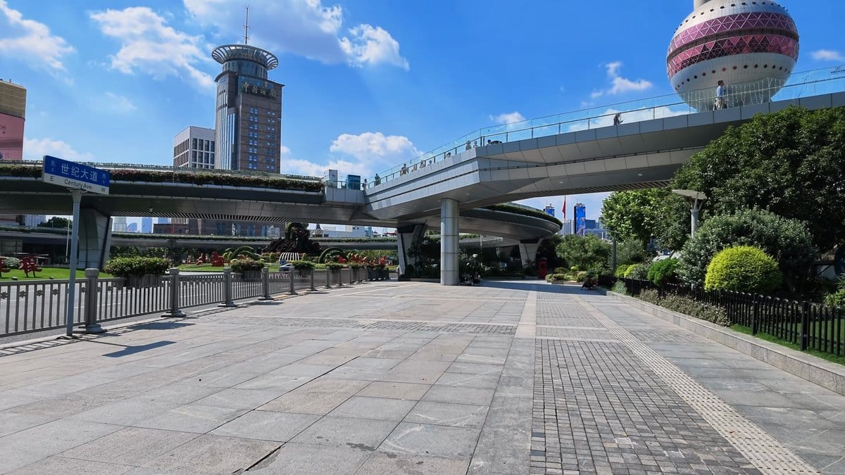 Circular skywalk and Oriental Pearl