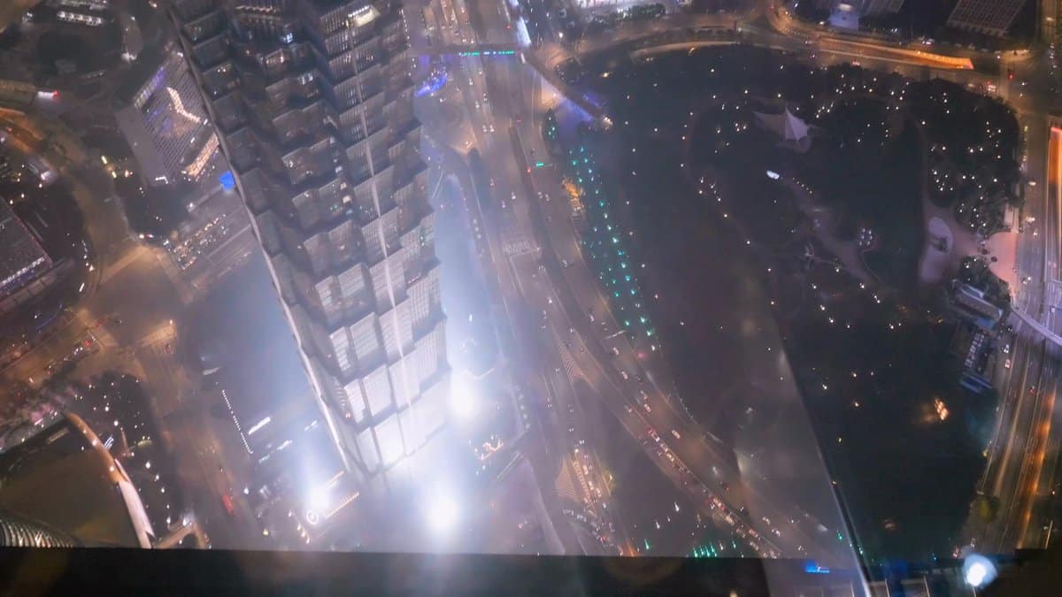 Jin Mao from almost directly above, the light