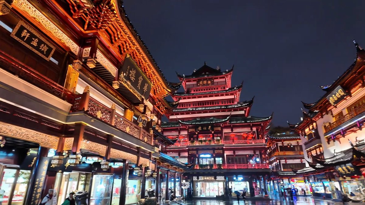 Ninghui Pavilion lit red